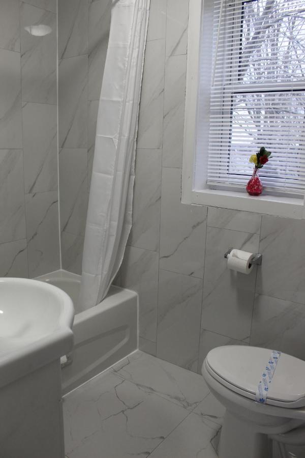 Sunrise Inn Пари Саунд Екстериор снимка