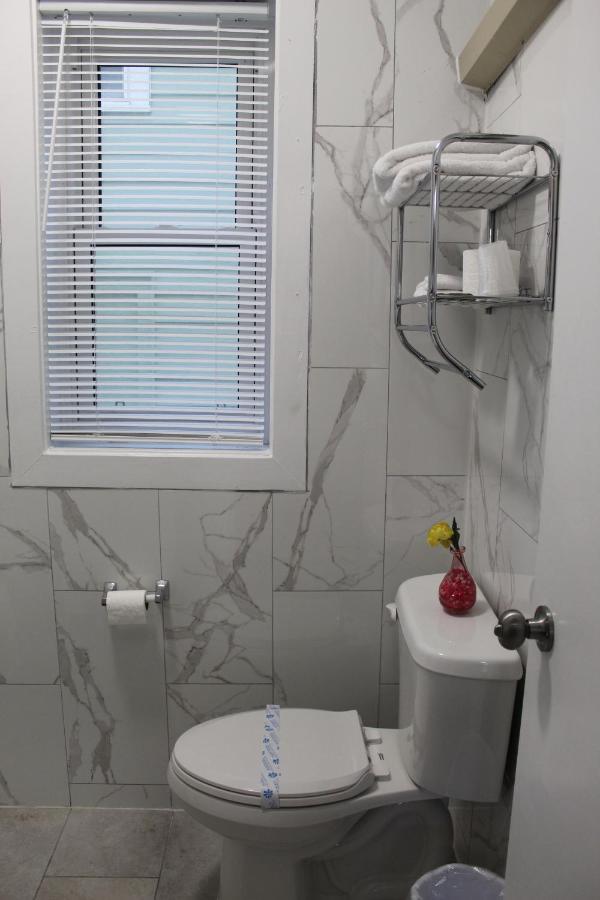 Sunrise Inn Пари Саунд Екстериор снимка